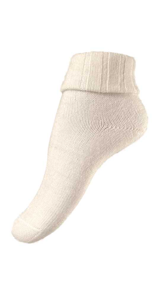 Schöne weiße Alpaka-Socken